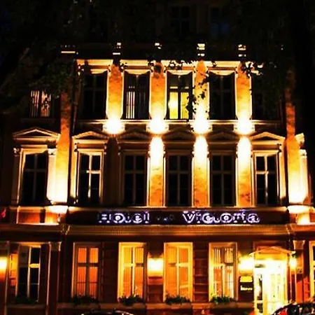 Victoria Hotel 3*